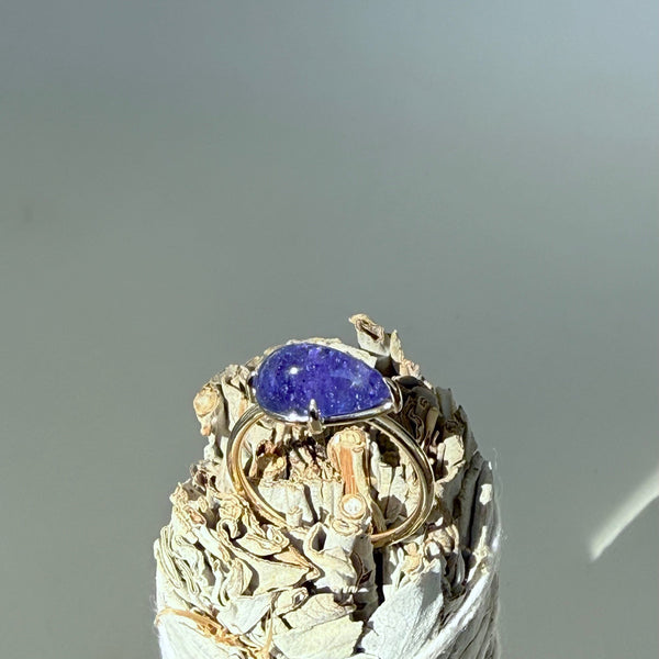 Tanzanite and 14k gold ring