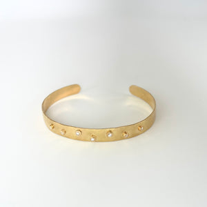 Gold cuff with diamonds