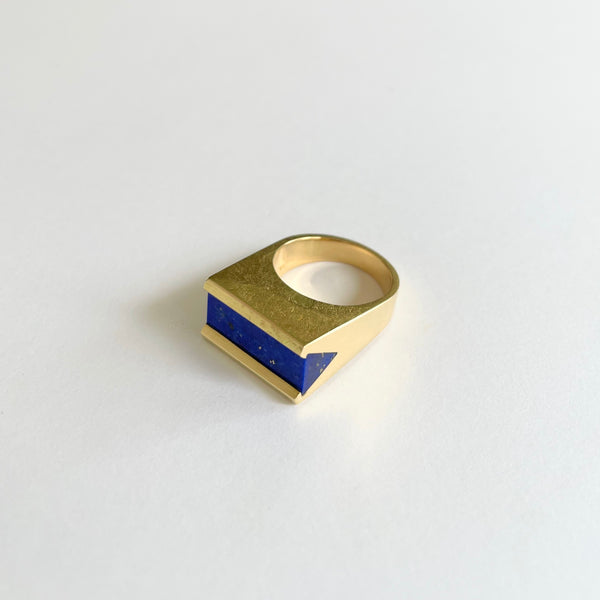 Lapis gold ring