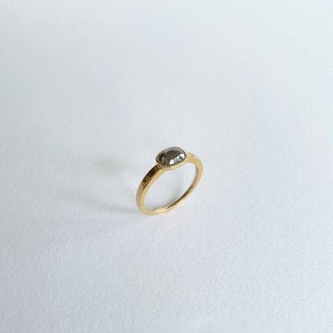 Gold ring with rose cut diamond