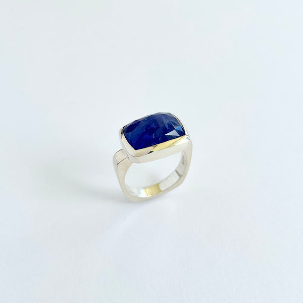 Tanzanite ring