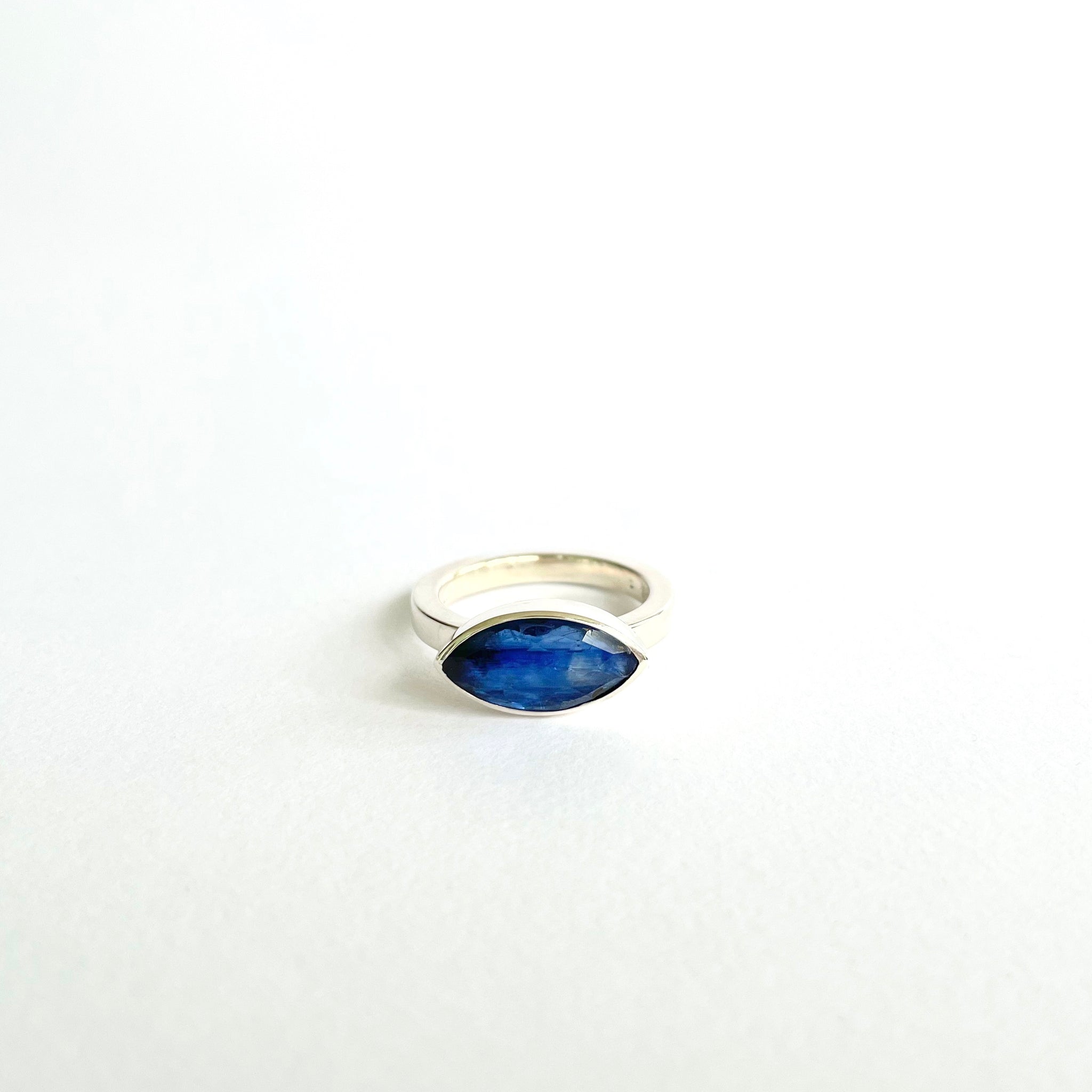 Kyanite ring