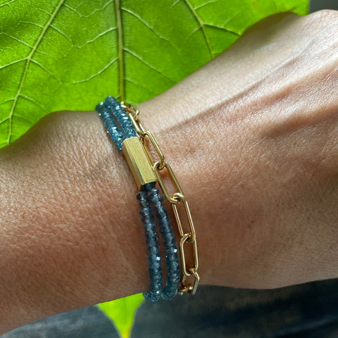 Bracelet 14k gold, blue topaz