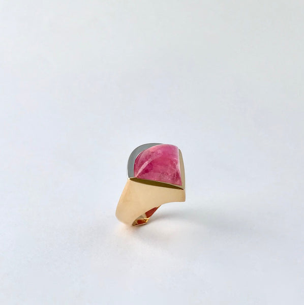 Gold ring with pink tourmaline