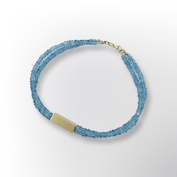 Bracelet 14k gold, blue topaz