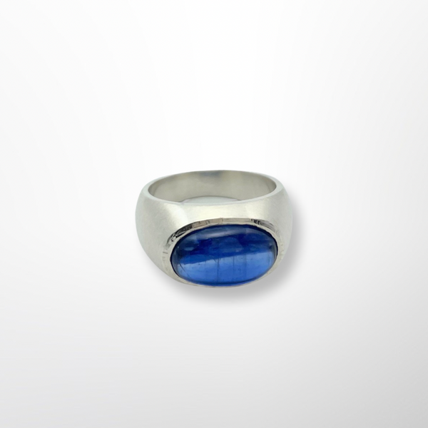 Silver ring with kyanite